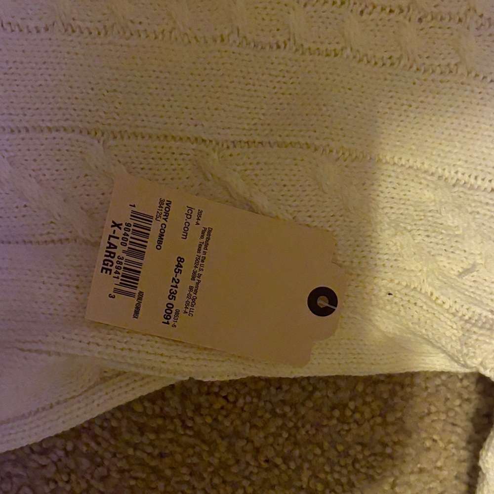 NEW St. John's Bay White Sweater with Black Accents - Picture 7 of 8